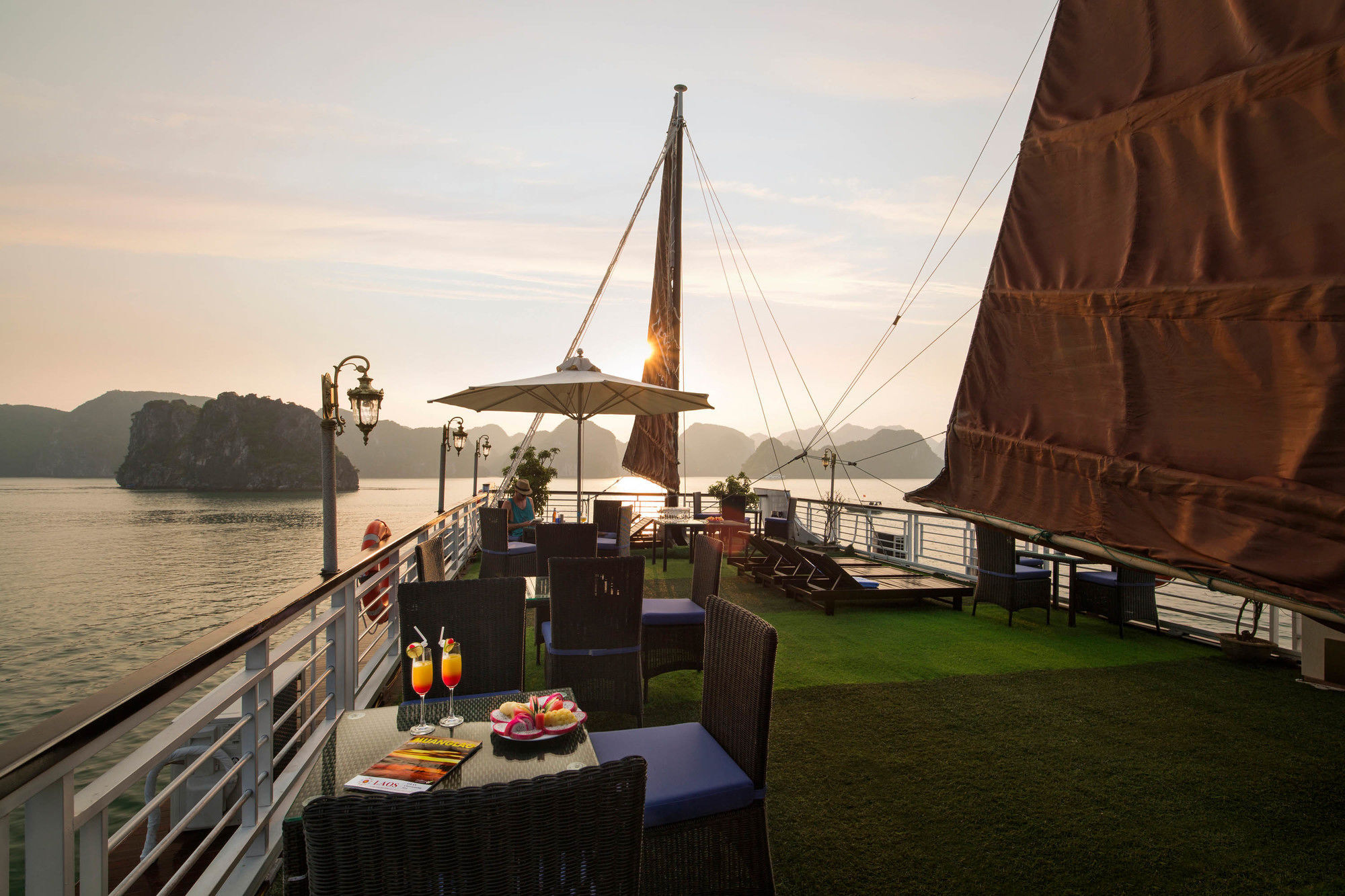 Aclass Legend Cruise Ha Long Bagian luar foto
